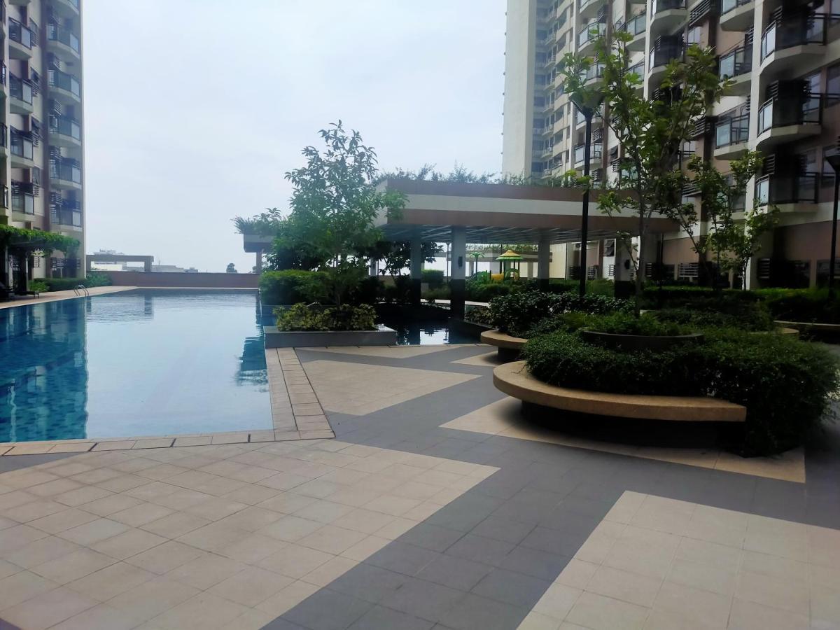 The Radiance Manila Bay Aparthotel Pasay Eksteriør bilde